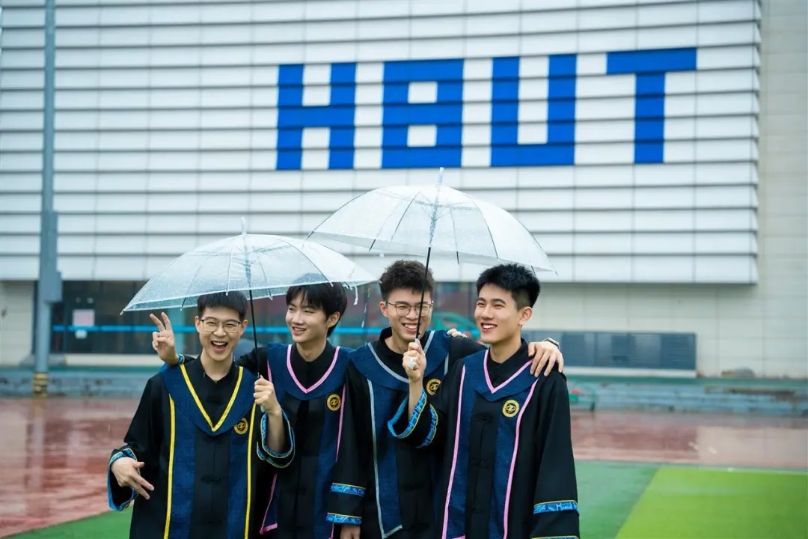 1757574075435440.png 微信截图_20250911150017.png